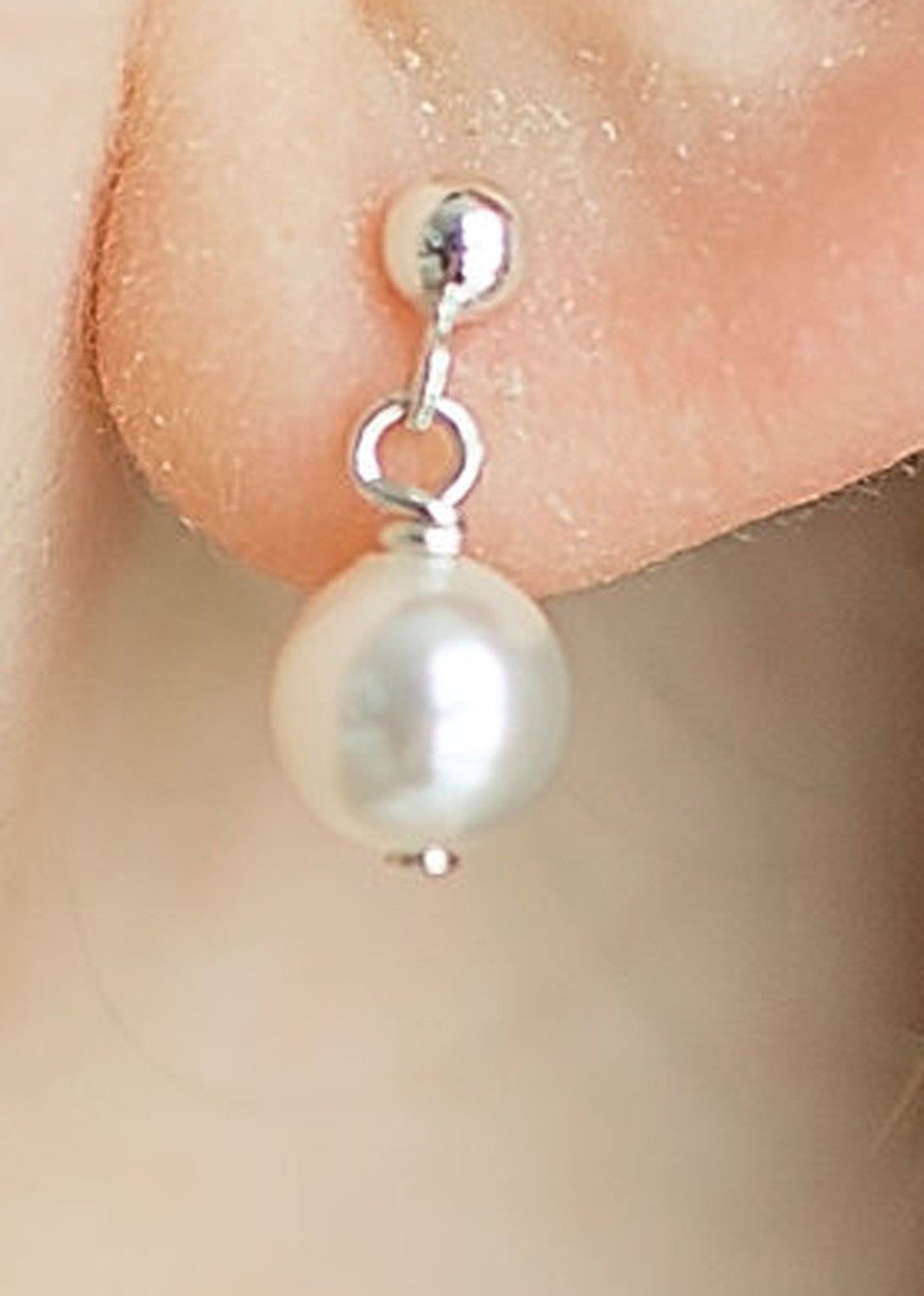 Boucles d'oreilles enfant perle nacrée sur monture en argent